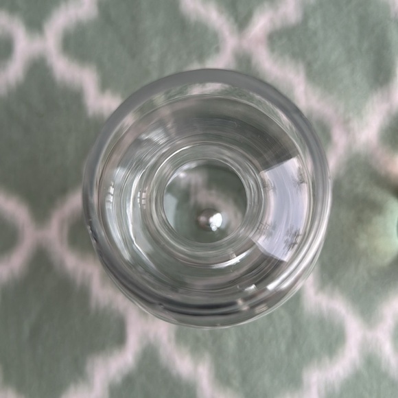 Glass Decanter with Monogram H - Picture 6 of 8